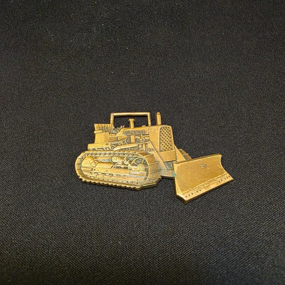 John Deere questions leave